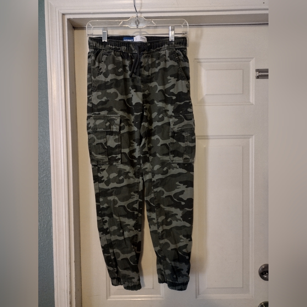 Old Navy Boy's Green Camouflage Cargo Pants